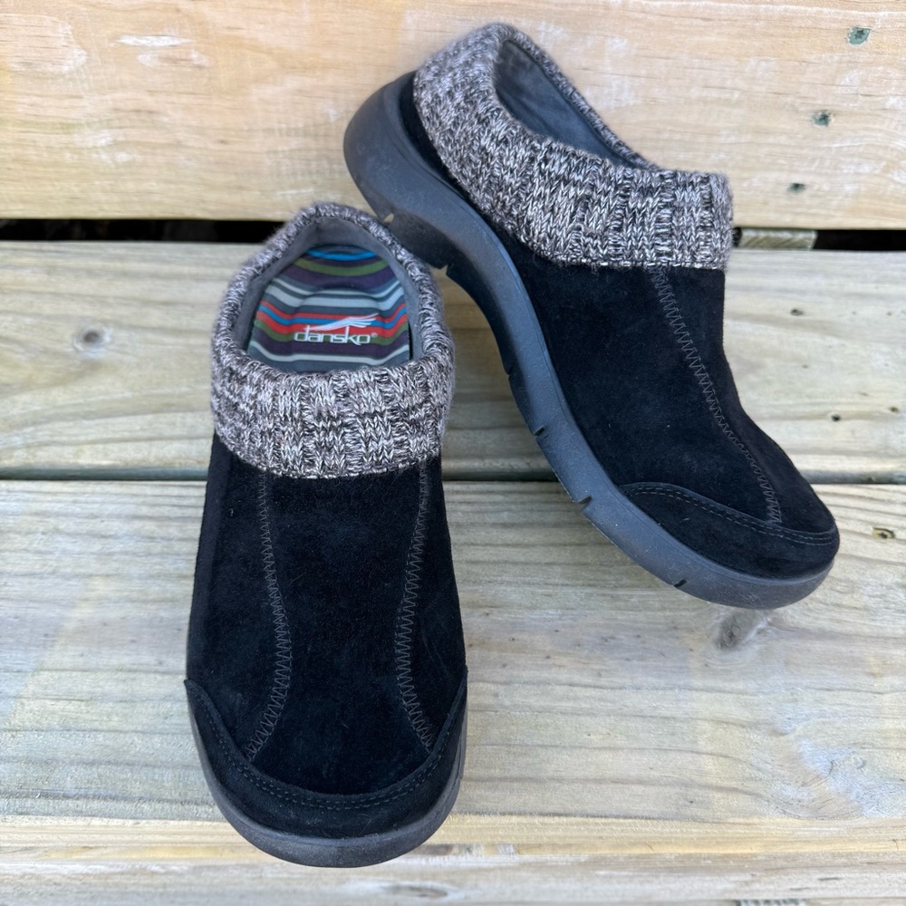 Dansko Black Eartha Suede Clogs Mules Sweater Knit Trim EU Size 38 US 7.5 -8